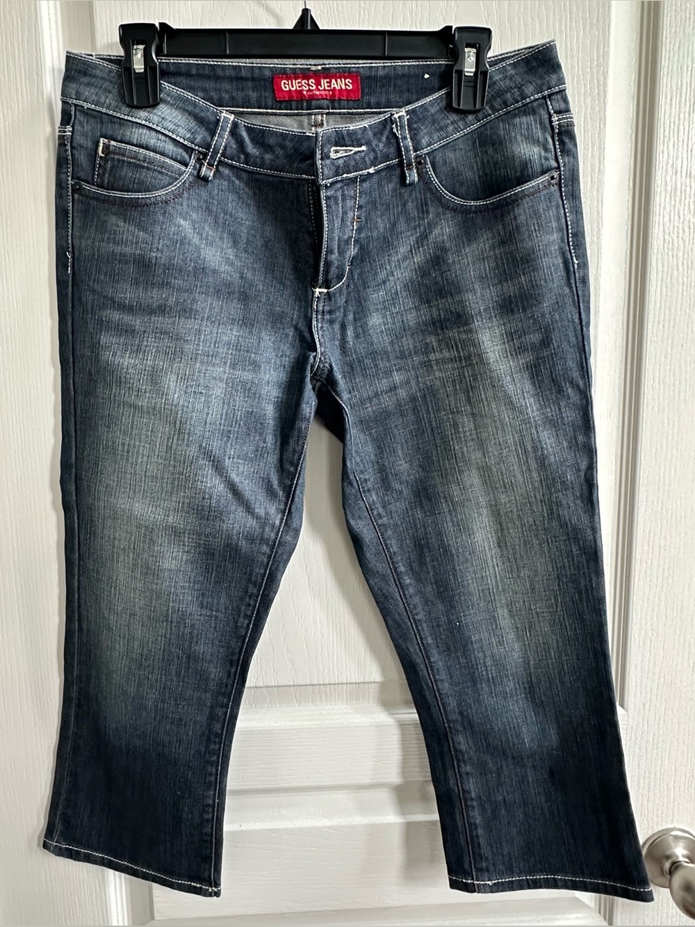 Guess Women’s Denim Cropped Jeans – Size 29 – NWOT
